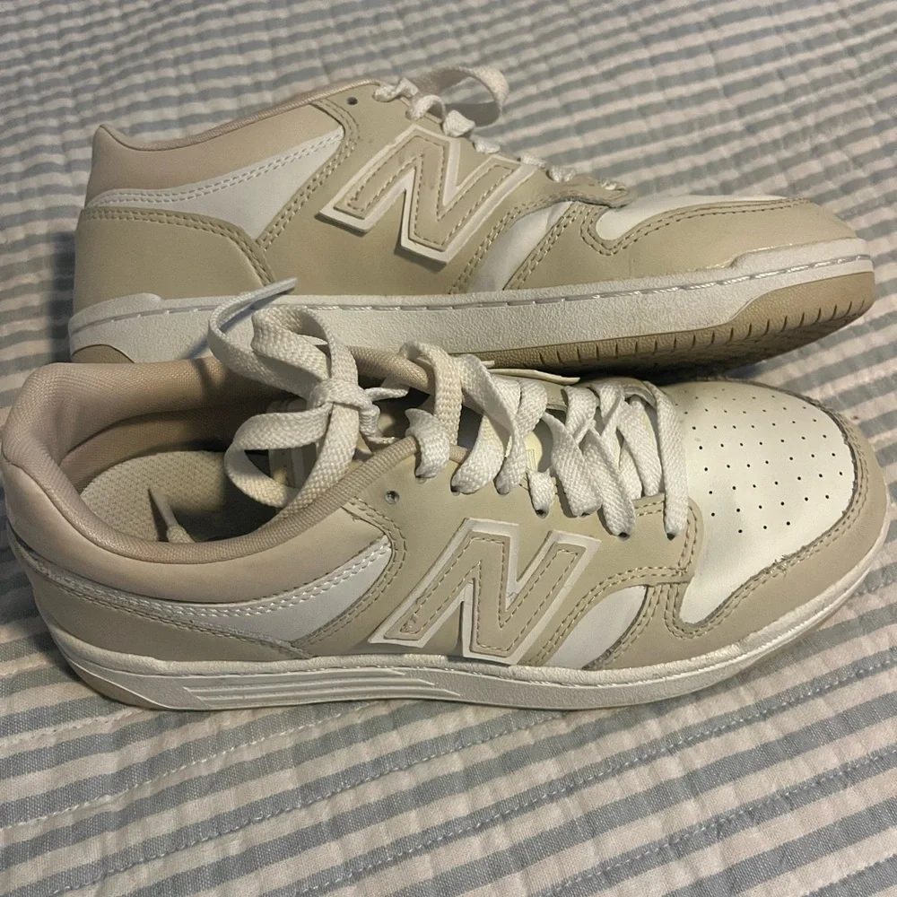 New Balance Beige and White Low-Top Sneakers - Picture 2 of 4